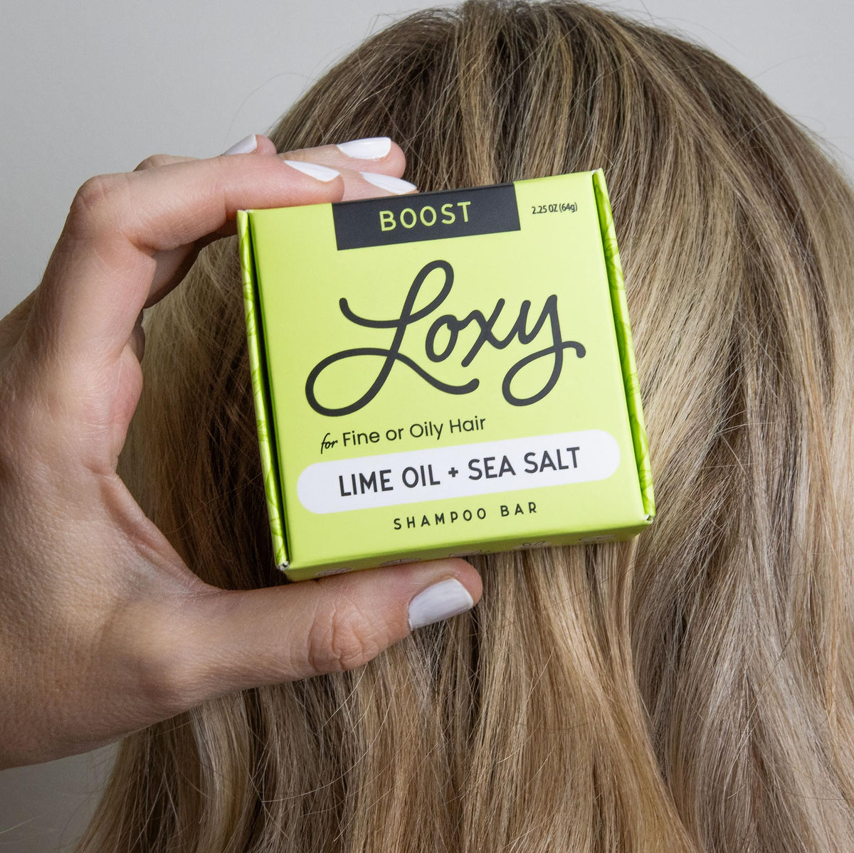 NATURÉL shampoo bar staged in bathroom for sustainable routine