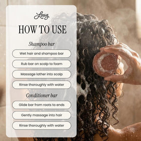 NATURÉL Loxy Relax conditioner bar showing creamy slip for detangling
