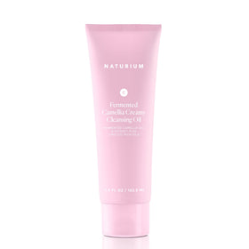 Naturium dispensing pump releasing the gel, illustrating controlled application benefit