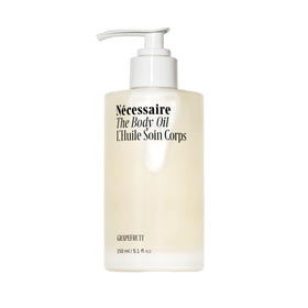 Nécessaire front bottle shot showing sleek label and size benefit