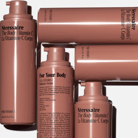 Nécessaire serum texture close-up showing lightweight absorbent texture
