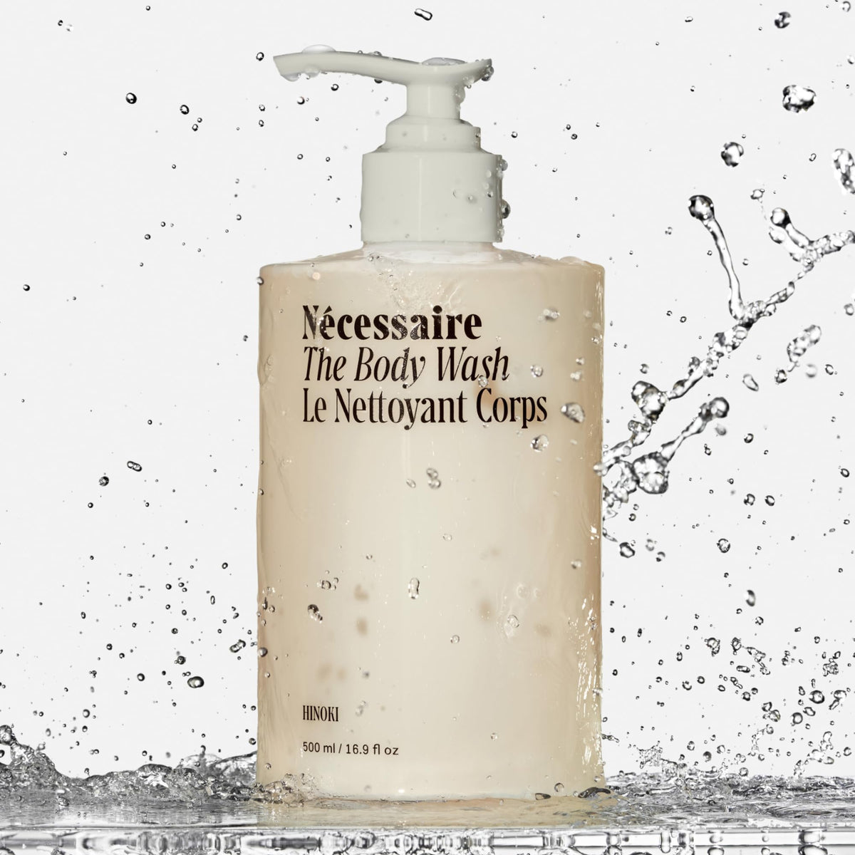 Nécessaire pump close-up highlighting easy dispensing and control