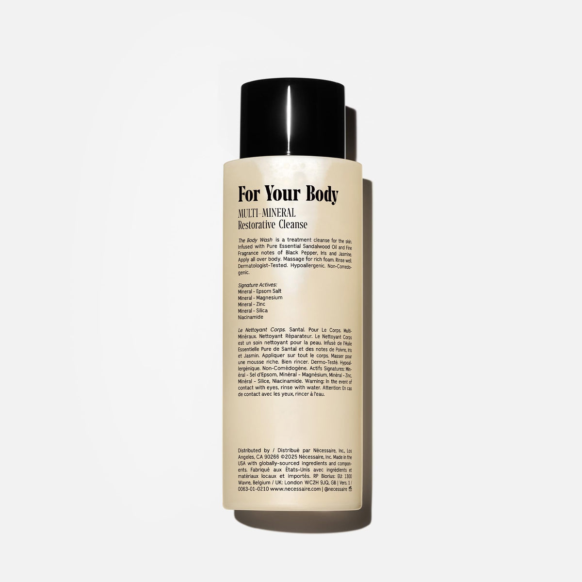 Nécessaire pump dispensing creamy foam for a gentle cleanse