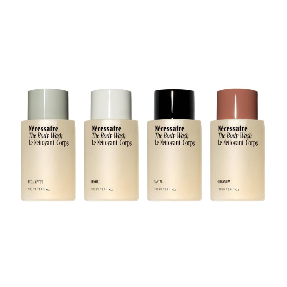 Nécessaire front packaging of four travel body wash bottles for easy selection