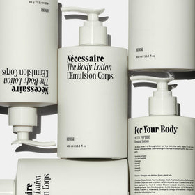Nécessaire pump dispenser detail for easy, controlled application
