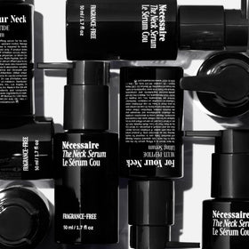Nécessaire close-up label showing ingredient callouts and clarity