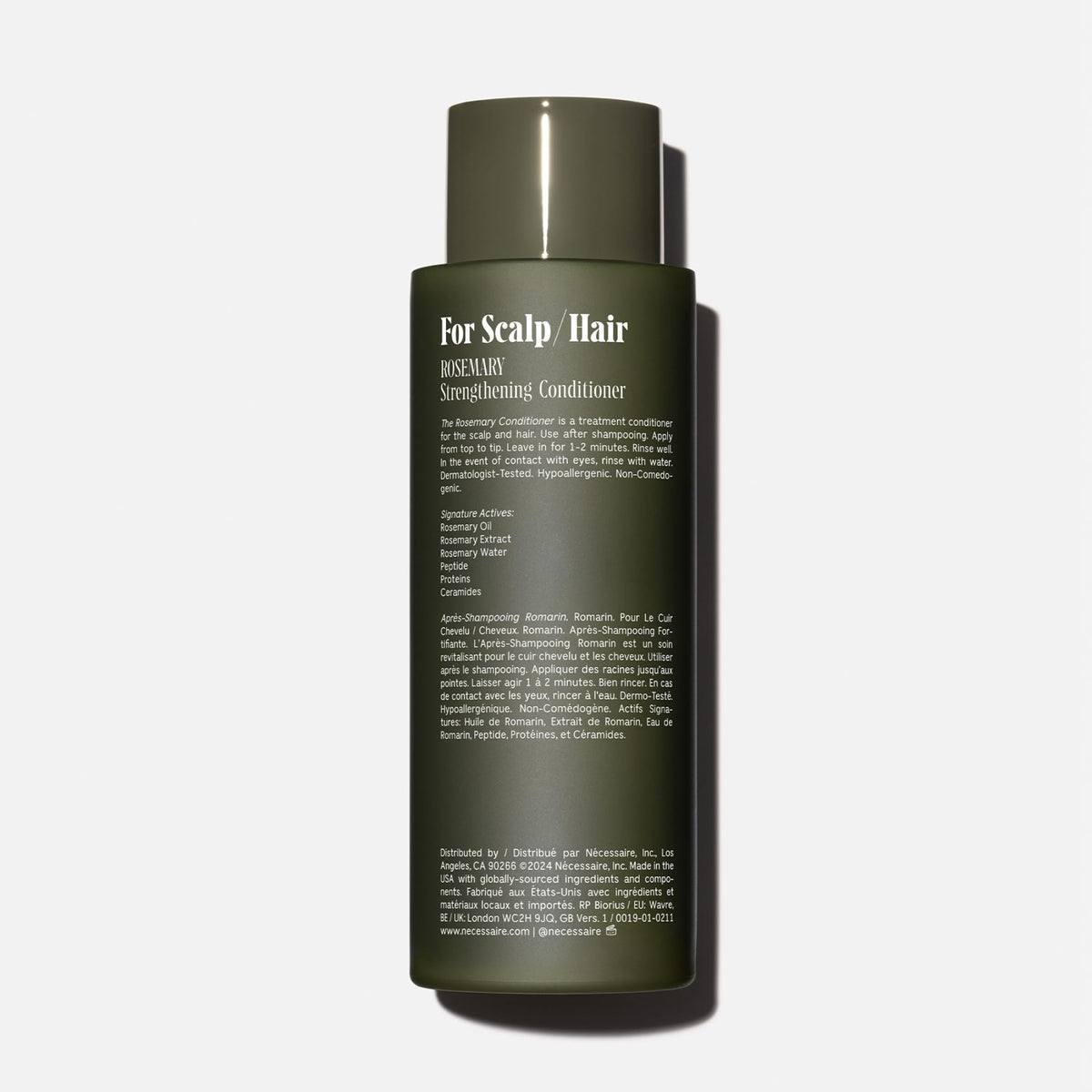 Nécessaire tube close-up highlighting dispenser and user-friendly cap
