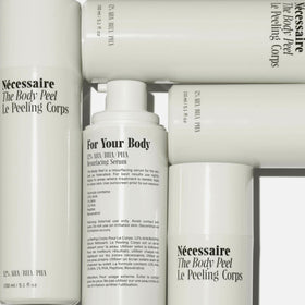 Nécessaire gel texture close-up highlighting lightweight consistency for smooth application
