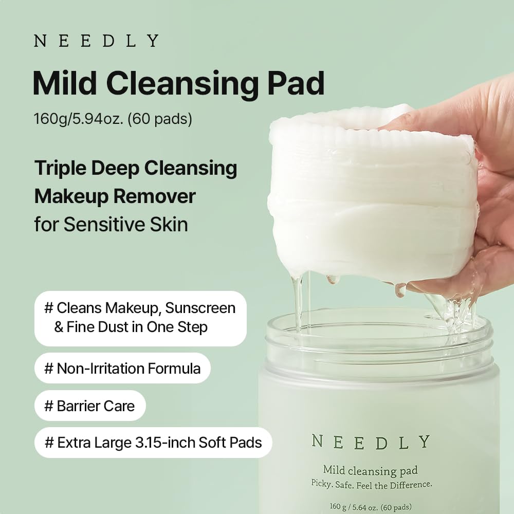 NEEDLY pad close-up of grid texture lifting makeup for efficient removal
