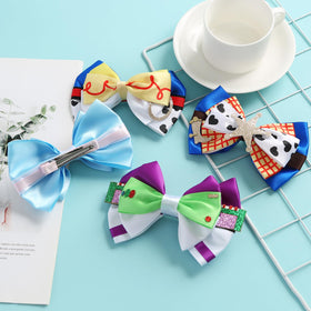 Neujiwo bows worn at a birthday party showing festive style and photo-ready charm
