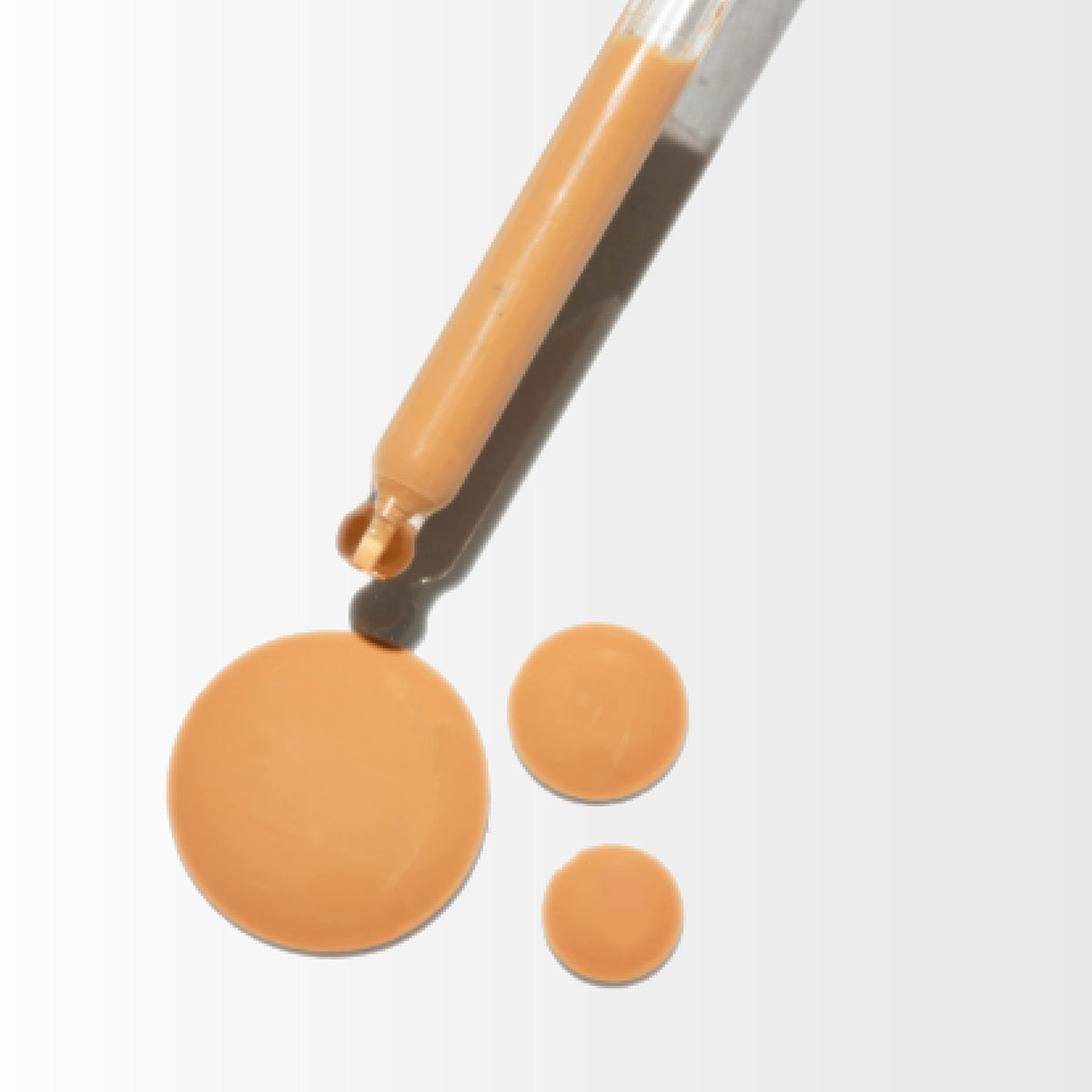 Neutrogena before and after split face illustrating pore blurring effect