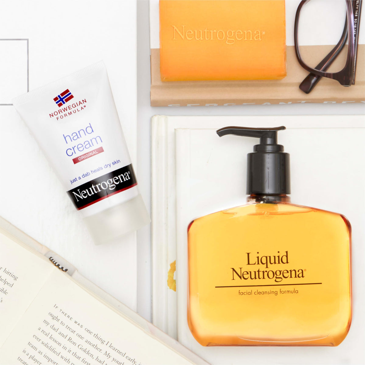 Neutrogena foam texture on hand demonstrating gentle cleansing