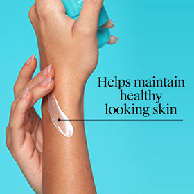 Neutrogena applying water gel sunscreen to face for invisible protection