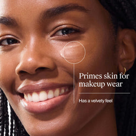 Neutrogena gel texture close-up demonstrating lightweight, fast-absorbing finish