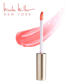 Nicole Miller New York lip application lifestyle image showing glossy finish and wearable shine
