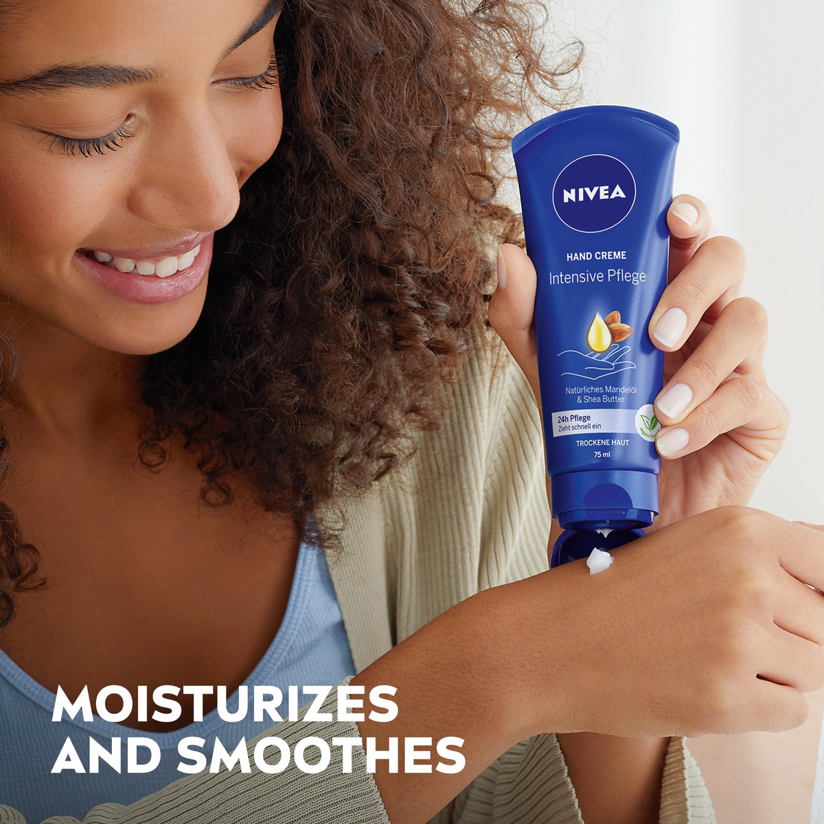 NIVEA body lotion pour texture demonstrating rich hydration and fast absorption