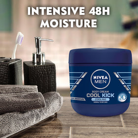NIVEA men pouring lotion close-up demonstrating smooth, non-greasy finish