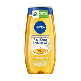 NIVEA front bottle showing label and recyclable pack for everyday nourishing showers