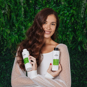 No nothing foam in palm demonstrating airy lather that lifts without residue