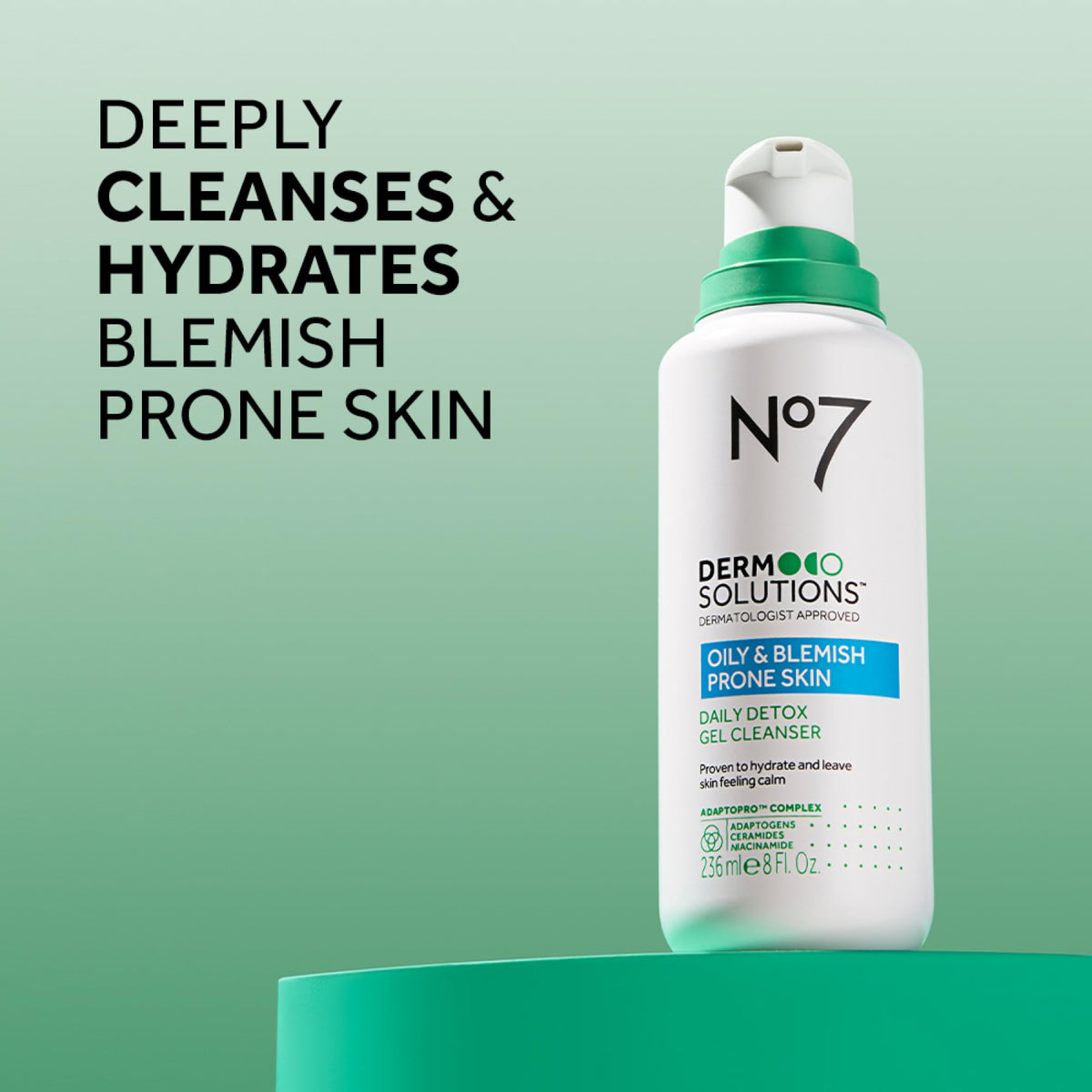 No7 pump close-up dispensing controlled foaming cleanser