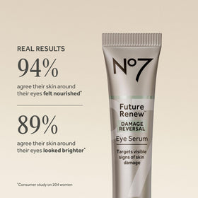 No7 ingredient bottle with vitamins, highlights antioxidant protection benefit