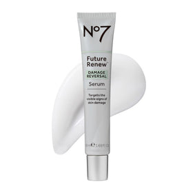 No7 front packaging showing bottle and box, brand clarity and premium look