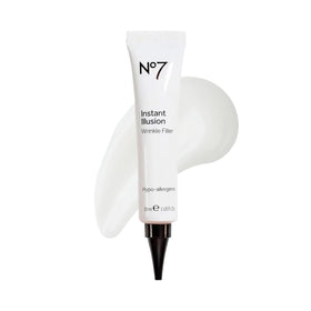 No7 front bottle view showing sleek packaging and immediate smoothing benefit
