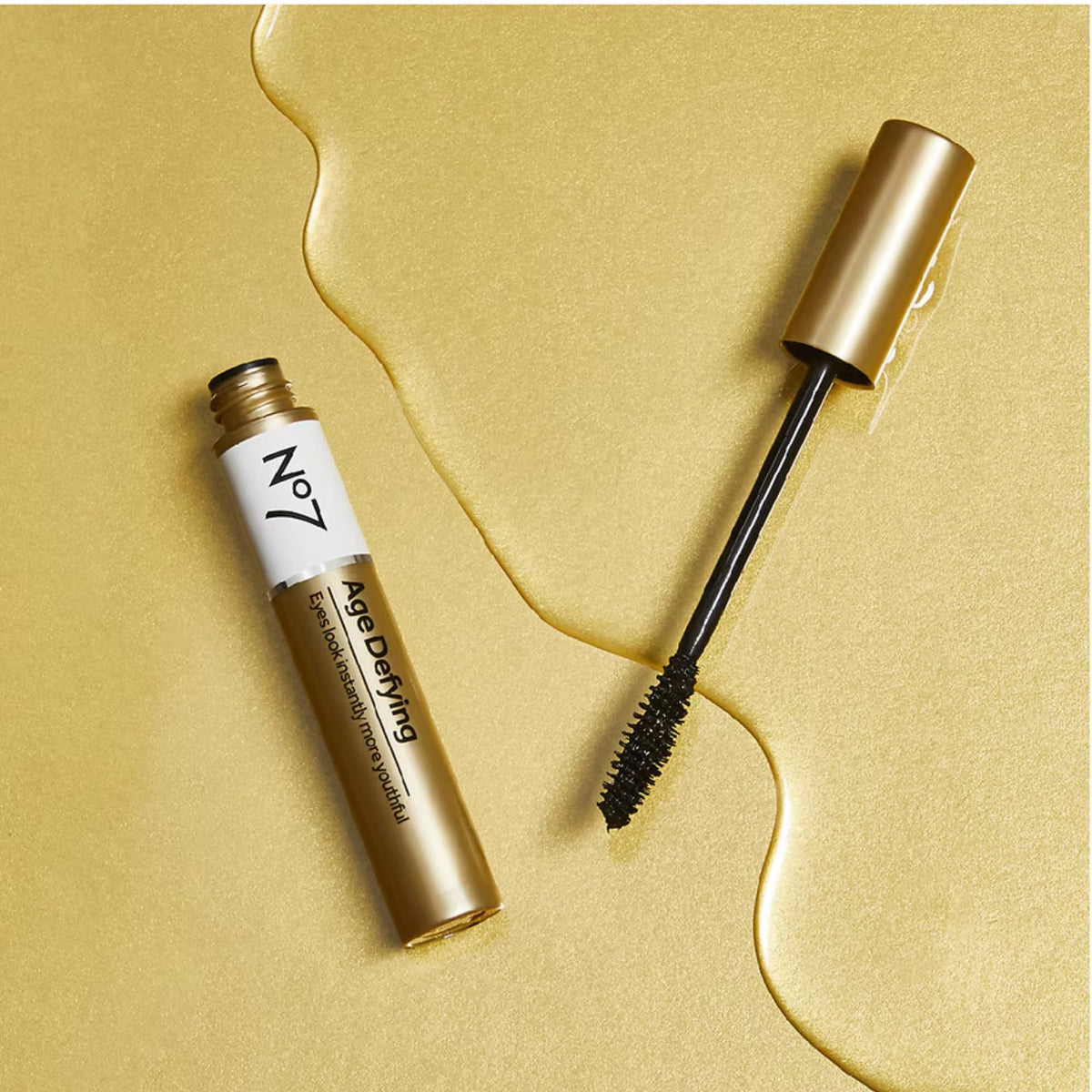 No7 swiped on lashes detail showing length and separation benefit
