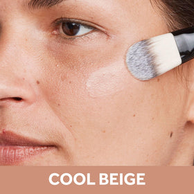 No7 pump dispenser delivering controlled serum foundation for precise application