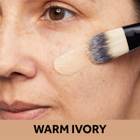 No7 texture close-up showing creamy drops and smooth blendability benefit