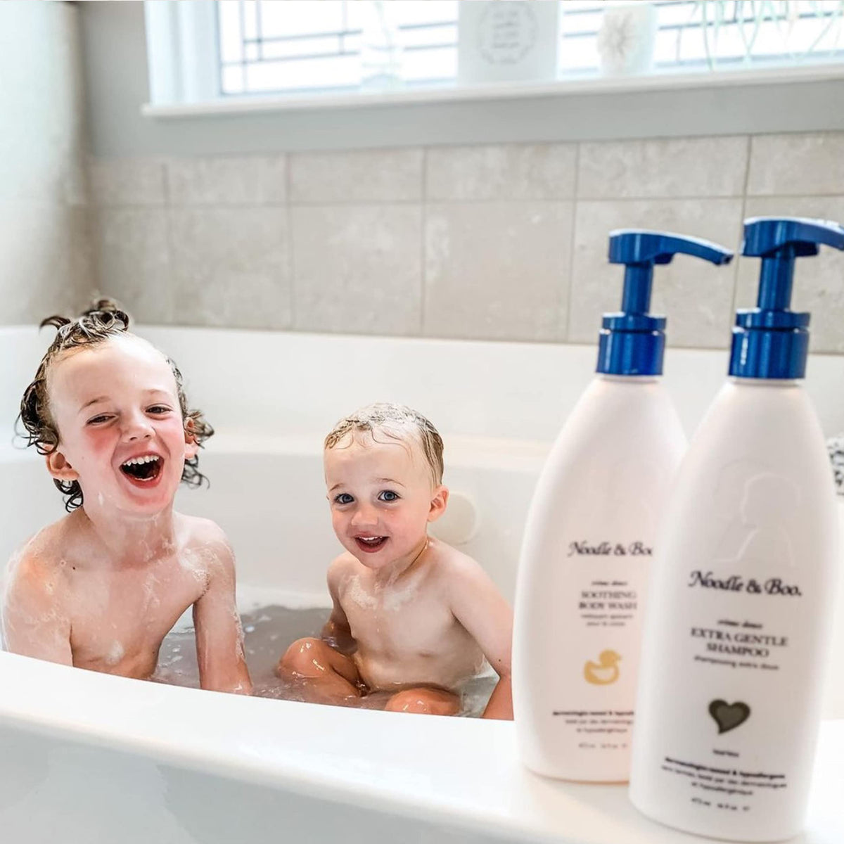 Noodle & Boo used in baby bath scene showing calm baby and soothing benefit