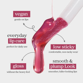 NOONI travel purse scene showing easy portability and quick touch-up benefit