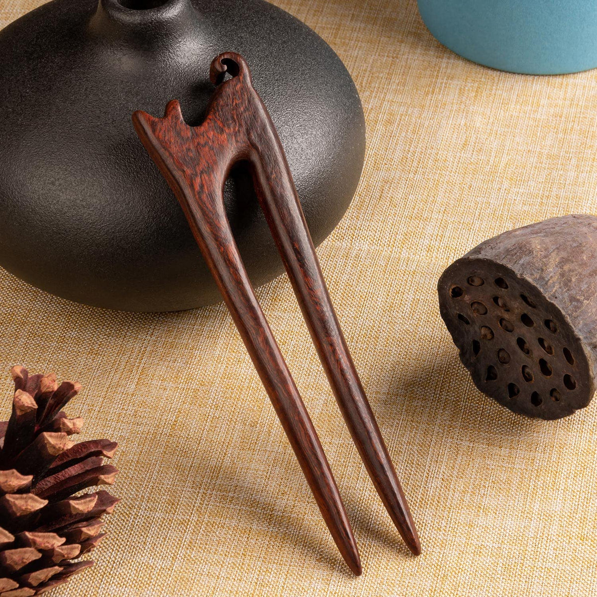 noverlife side profile cat-handle detail offering comfortable grip and style