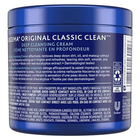Noxzema creamy texture close-up highlighting gentle hydration benefit