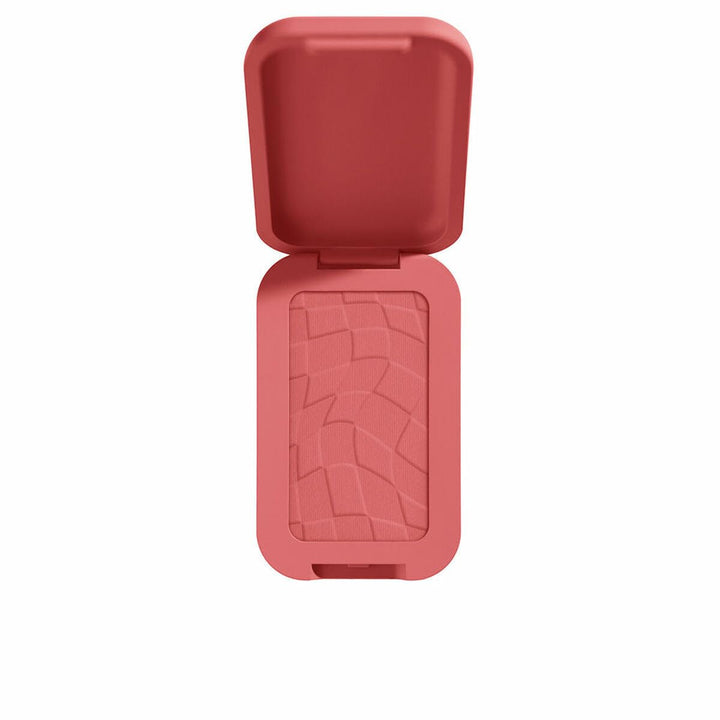 NYX PROFESSIONAL MAKEUP compact front view showing Feeling Butta shade and packaging benefit
