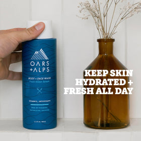 Oars + Alps pump dispensing creamy lather for gentle hydration