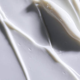 Obagi Medical ingredient label detail highlighting ceramides and niacinamide benefits