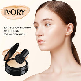 OETUIOW ivory cream texture close-up revealing smooth, hydrating finish for natural coverage