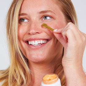 Ogee organic label close-up confirming certified organic ingredients benefit
