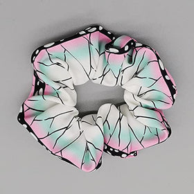 Ohjijinn in ponytail demonstrating secure hold and reduced hair tugging benefit