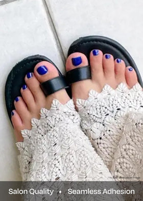 ohora applied on toenails in a lifestyle setting demonstrating salon-quality results