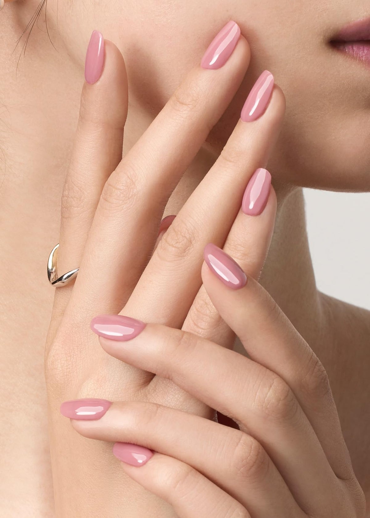 ohora N Bare Plum strip close-up showing gel texture and glossy top layer for smooth durable wear