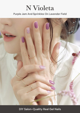 ohora close-up of gel strip texture highlighting N Violeta pattern and smooth glossy finish benefit