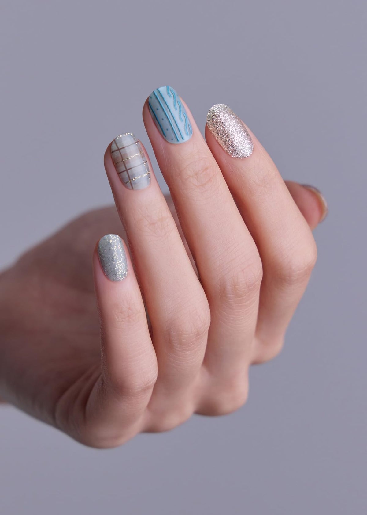 ohora close-up of gel strip texture highlighting smooth gel finish and accurate patterns