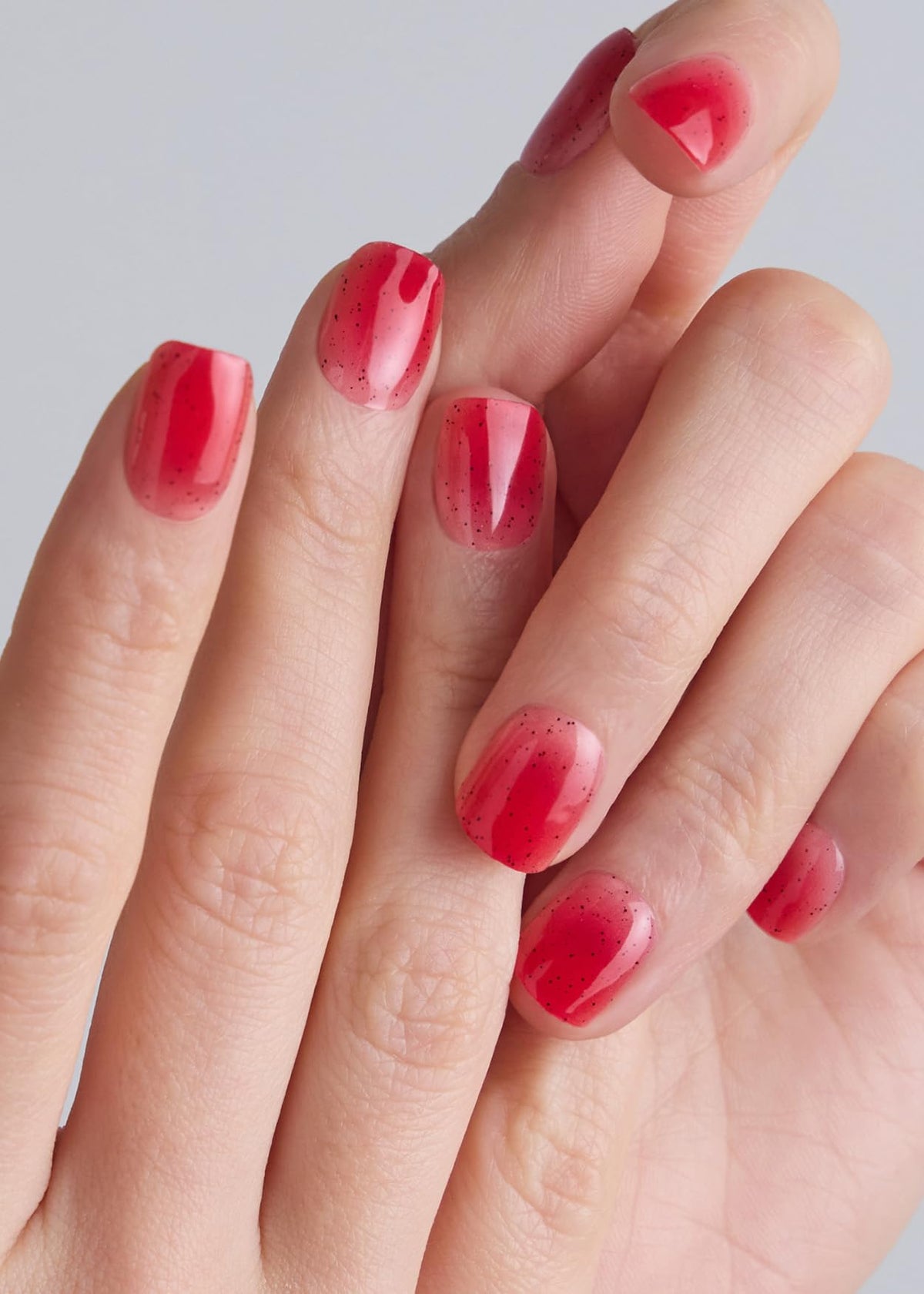 ohora close-up of gel strip texture highlighting smooth finish and easy application