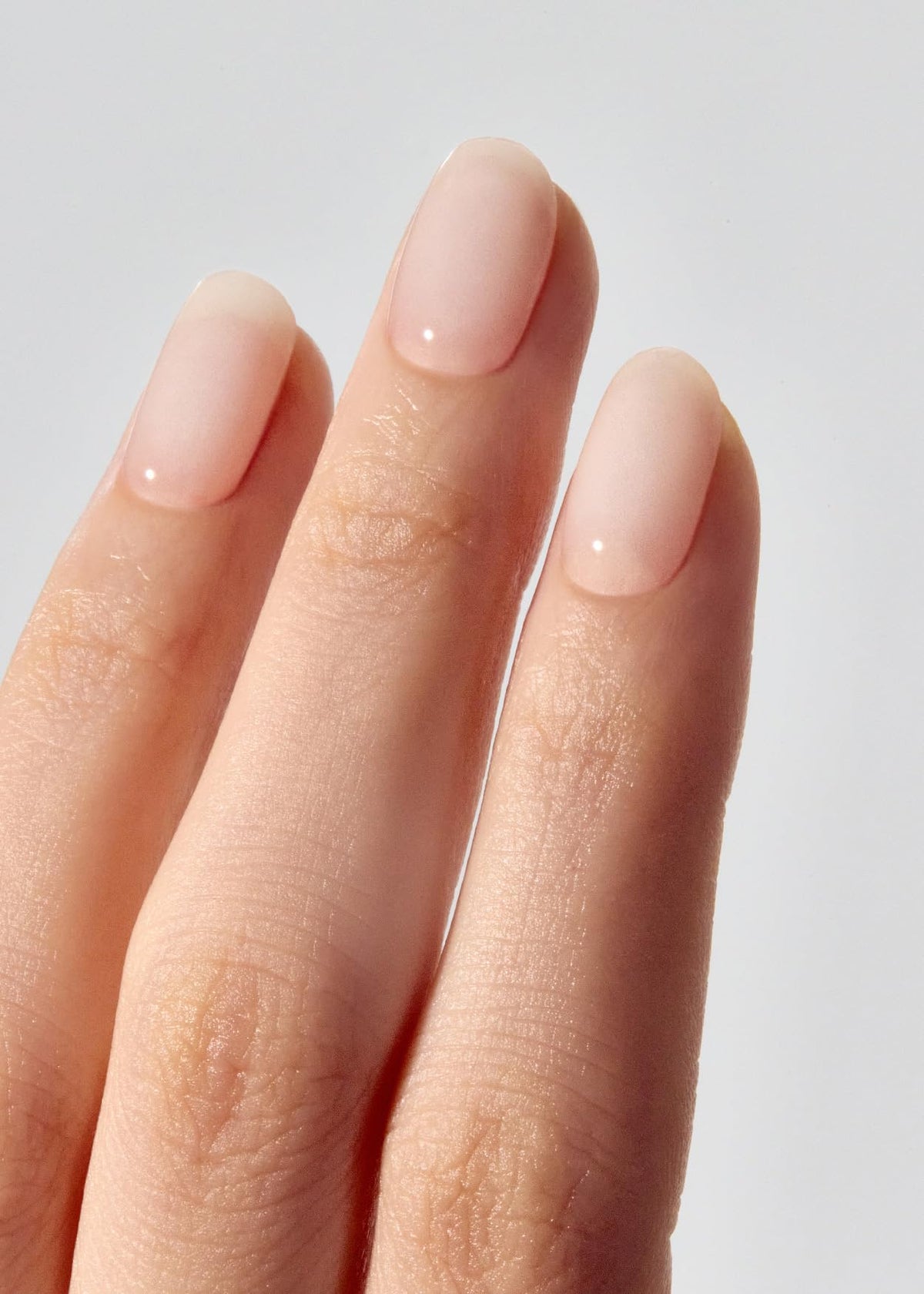 ohora close-up of strip texture highlighting smooth gel finish and easy filing benefit
