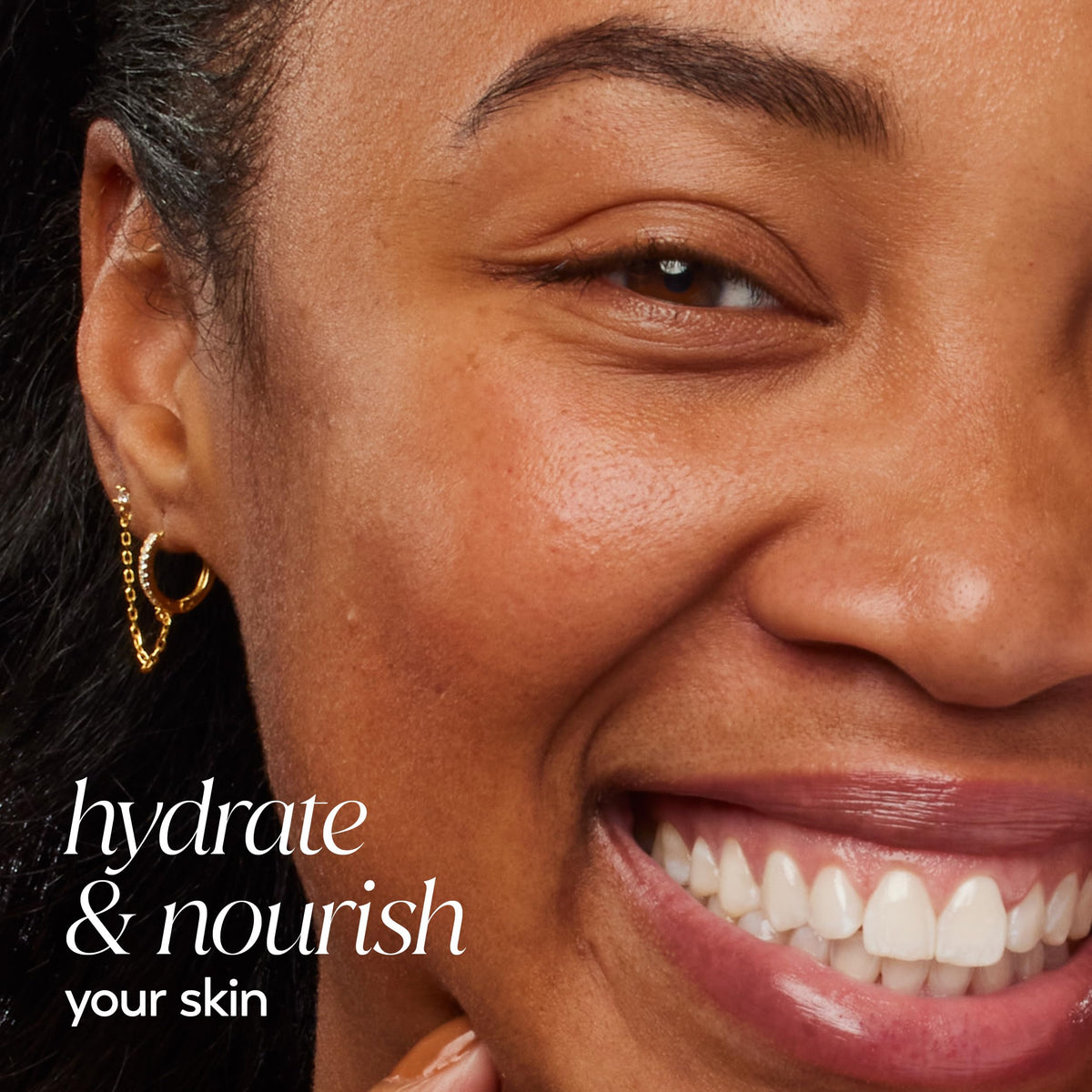 Ingredient visual with niacinamide text emphasizing Olay skin-smoothing support