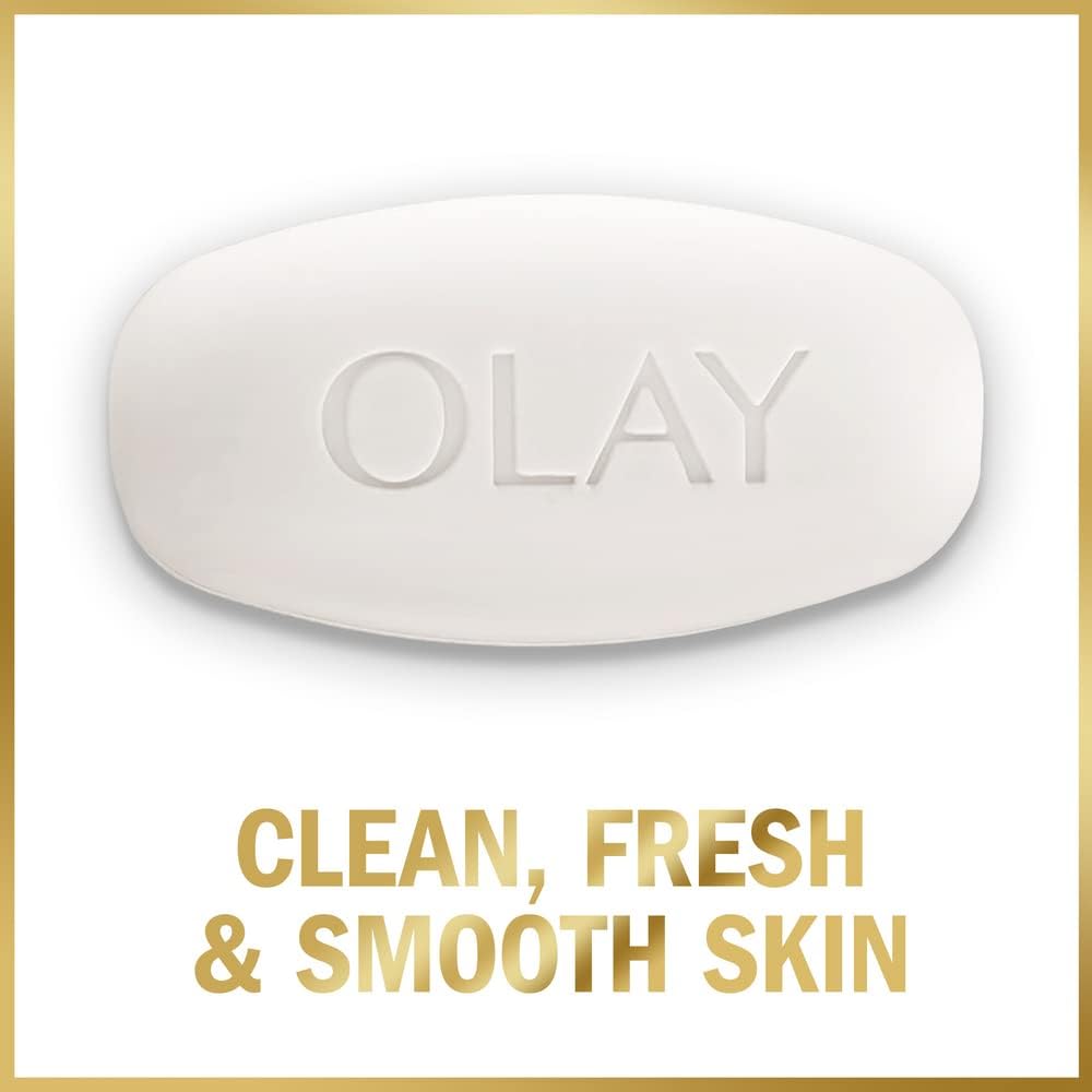 Olay ingredient label close-up showing moisturizing claims and formulation transparency