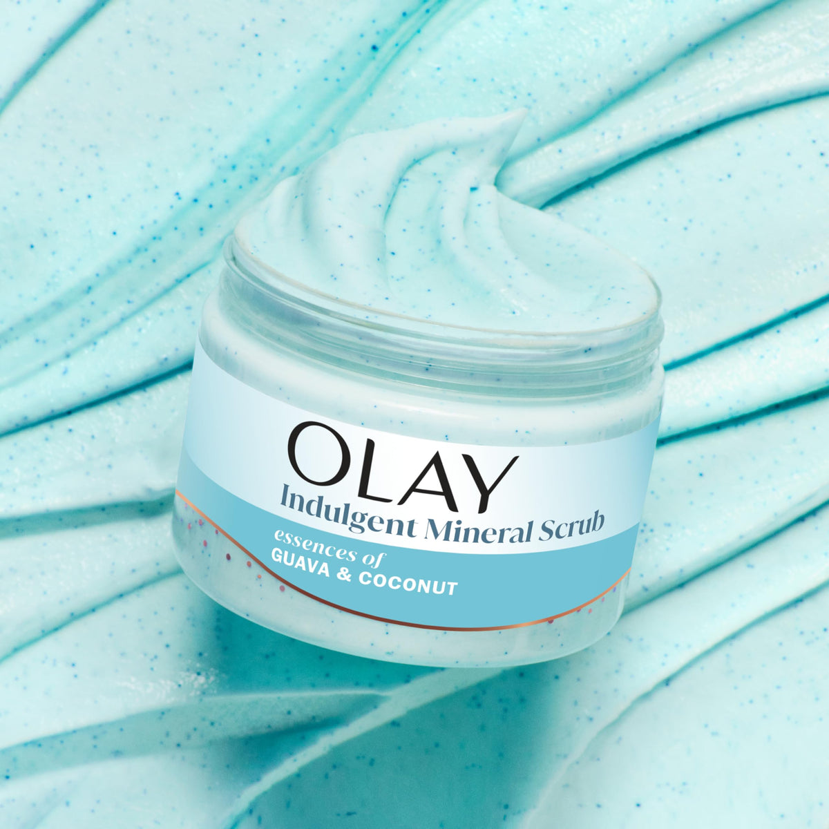 Olay product label highlighting BHA and Vitamin B3 complex for renewing