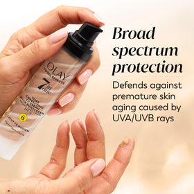 Olay Total Effects label close-up featuring VitaNiacin Complex ingredients for nourishment